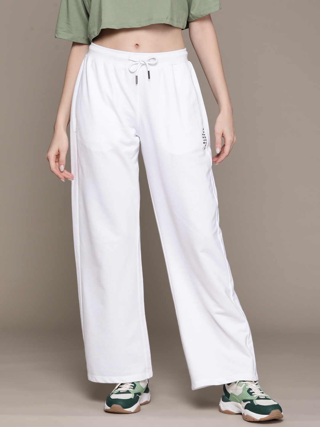 

Roadster Women Solid Regular Fit Track Pants, White