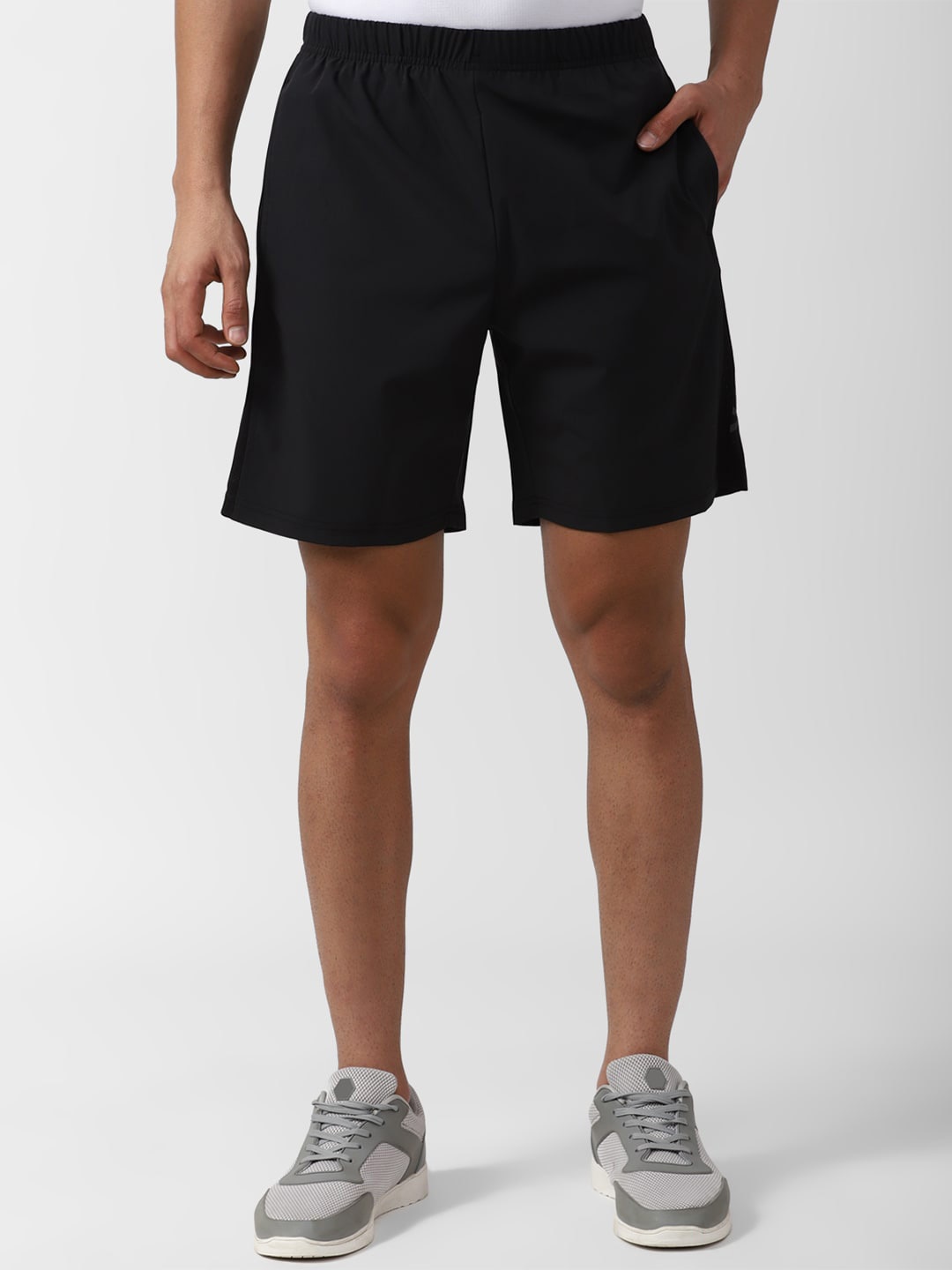 

Van Heusen Flex Men Mid Rise Sports Shorts, Black