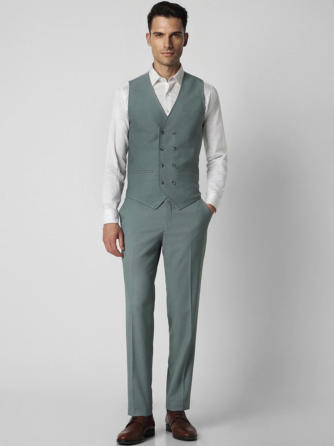 

Van Heusen Notched Lapel Single Breasted Slim Fit 3-Piece Suit, Green