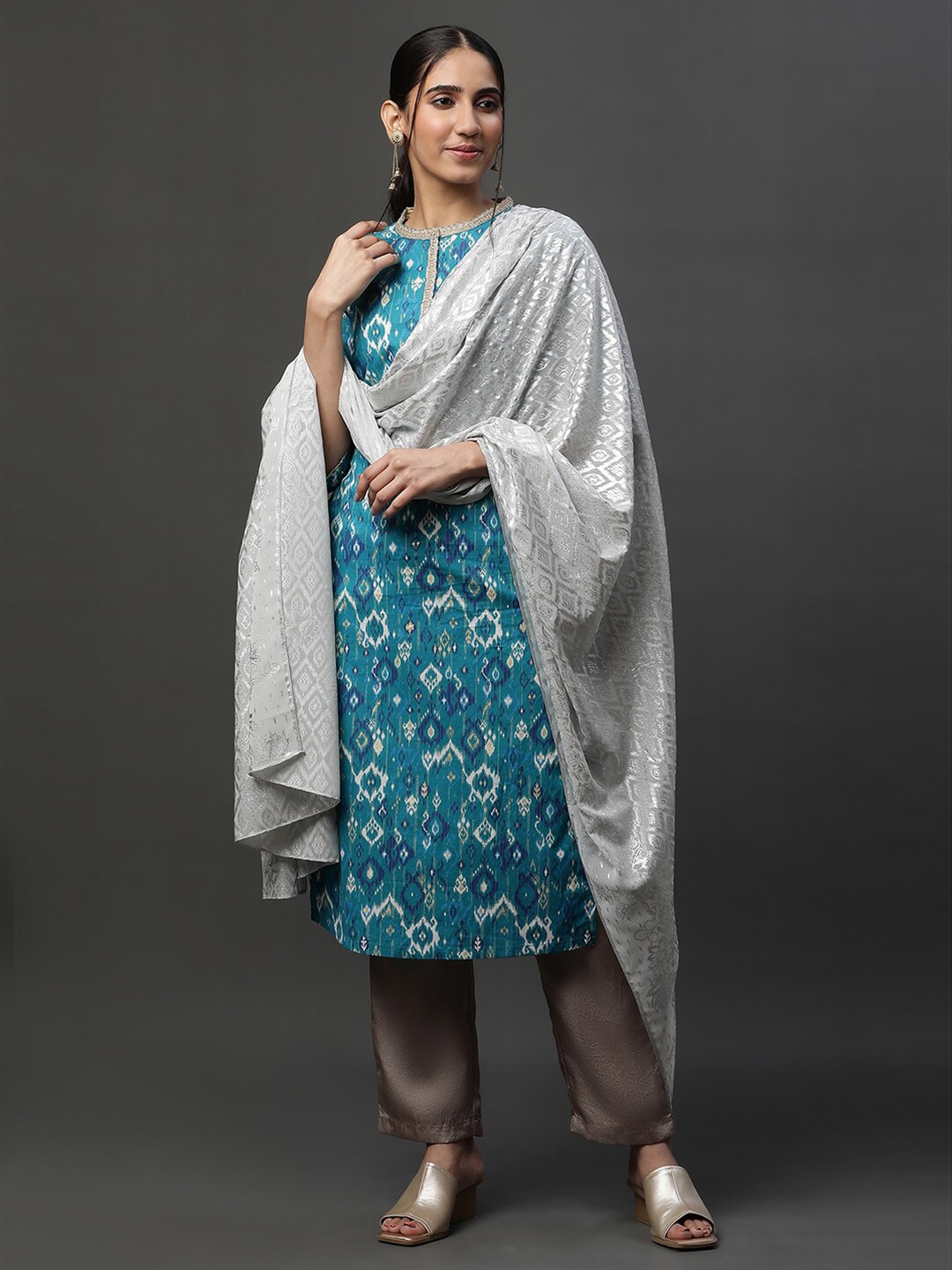 

AURELIA Ethnic Motifs Printed Dupatta, Silver