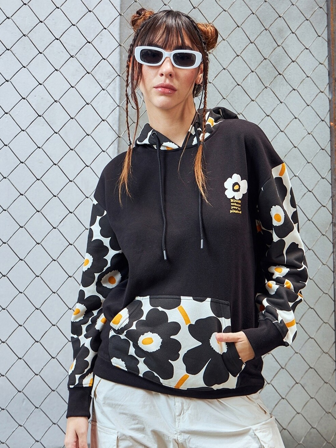 

Bewakoof Heavy Duty 1.0 Floral Printed Oversized Hooded Sweatshirt, Black