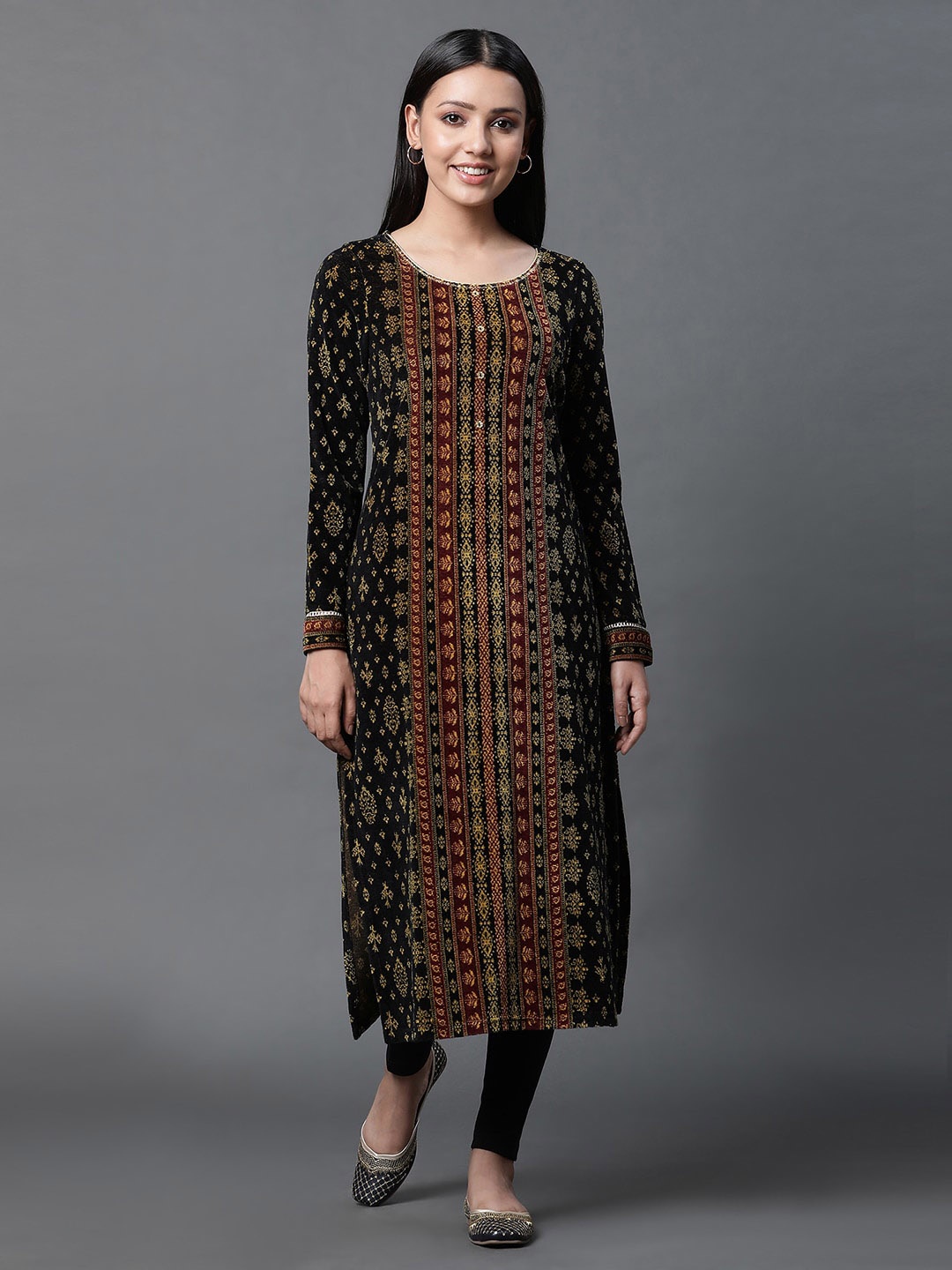 

AURELIA Ethnic Motifs Printed Sequined Knitted Straight Kurta with Palazzos, Black