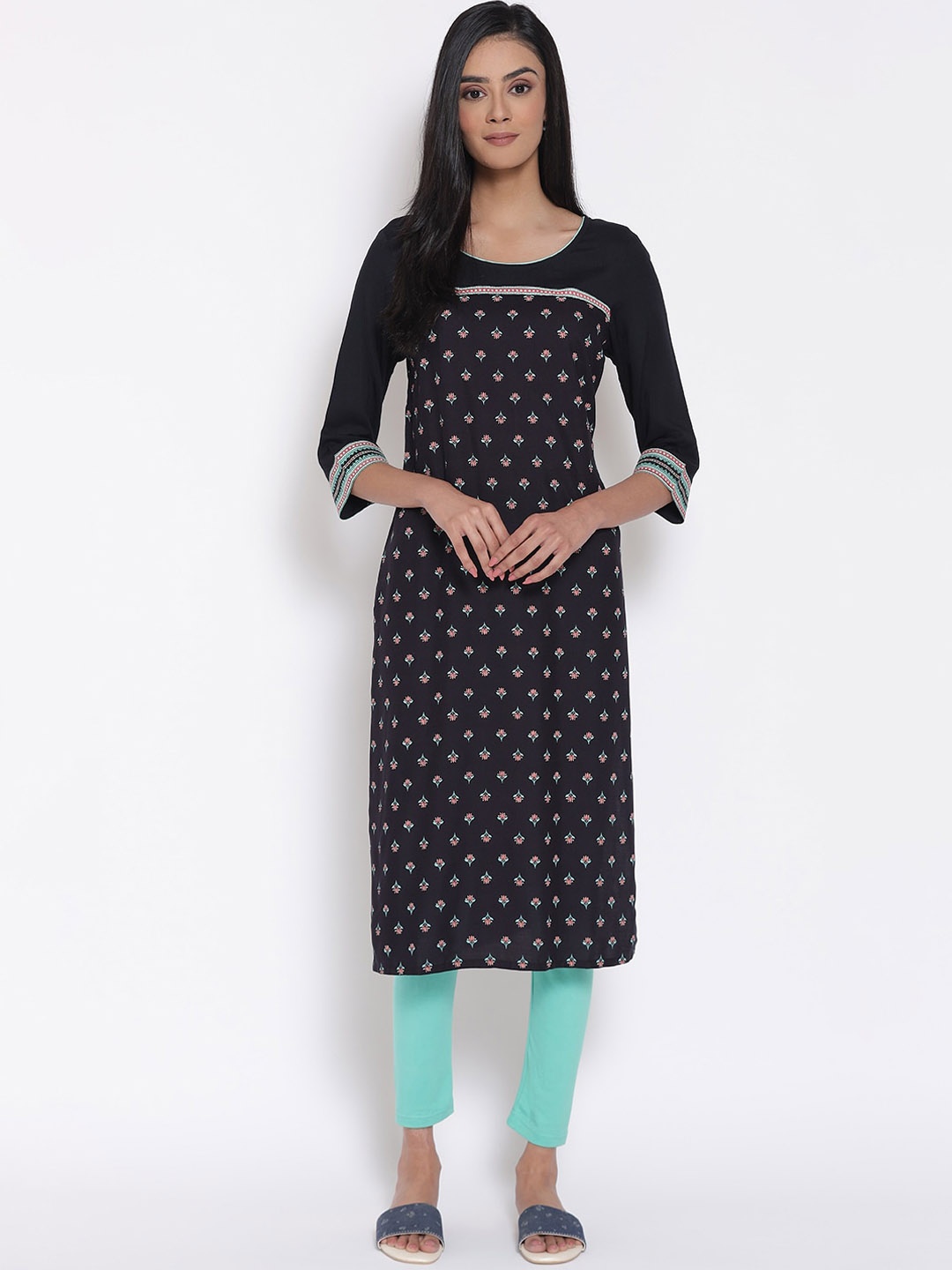 

AURELIA Ethnic Motifs Printed Regular Kurta With Trousers, Black