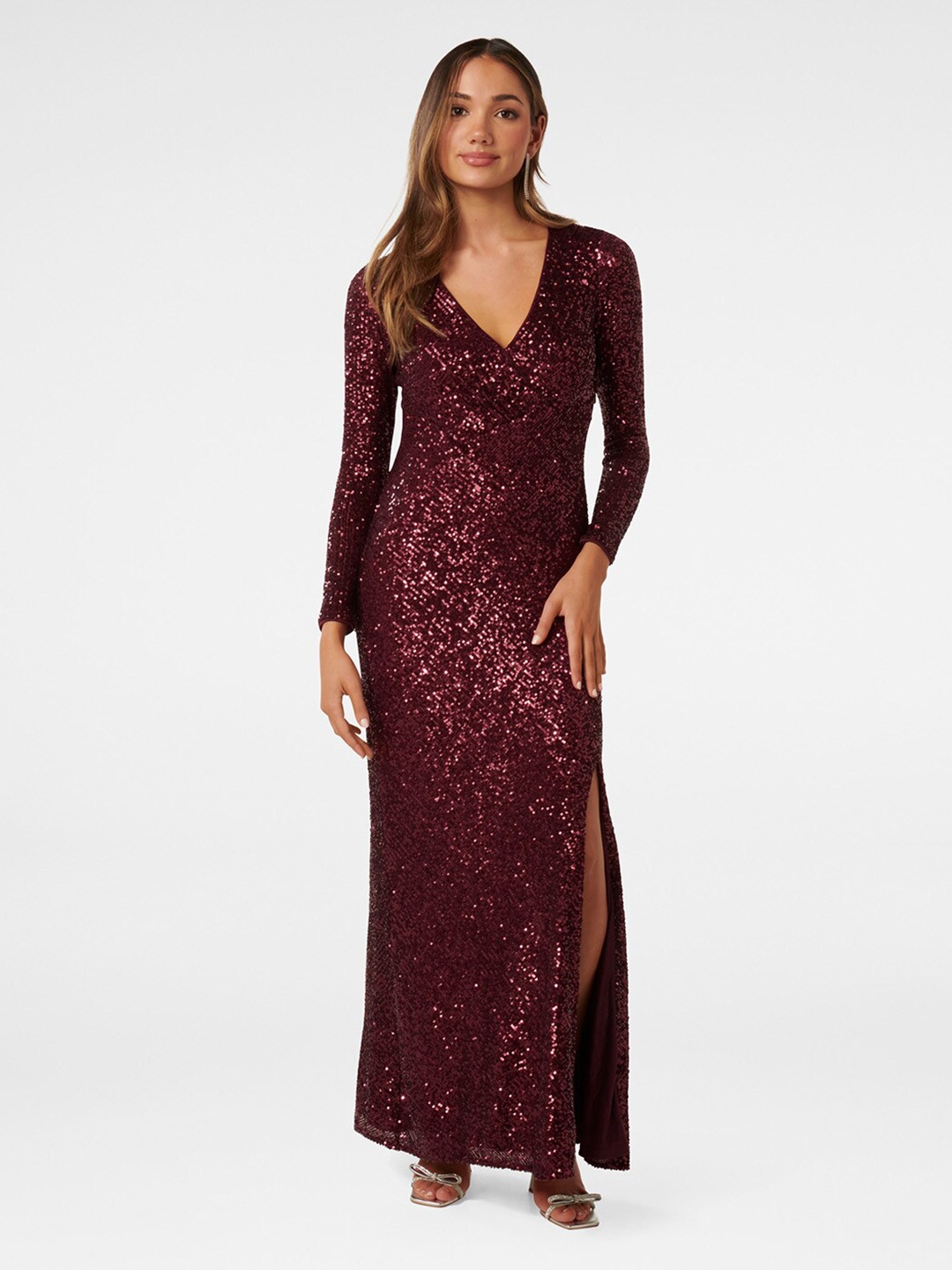 

Forever New V-Neck Embellished Sequinned Detailed Maxi Dress, Maroon