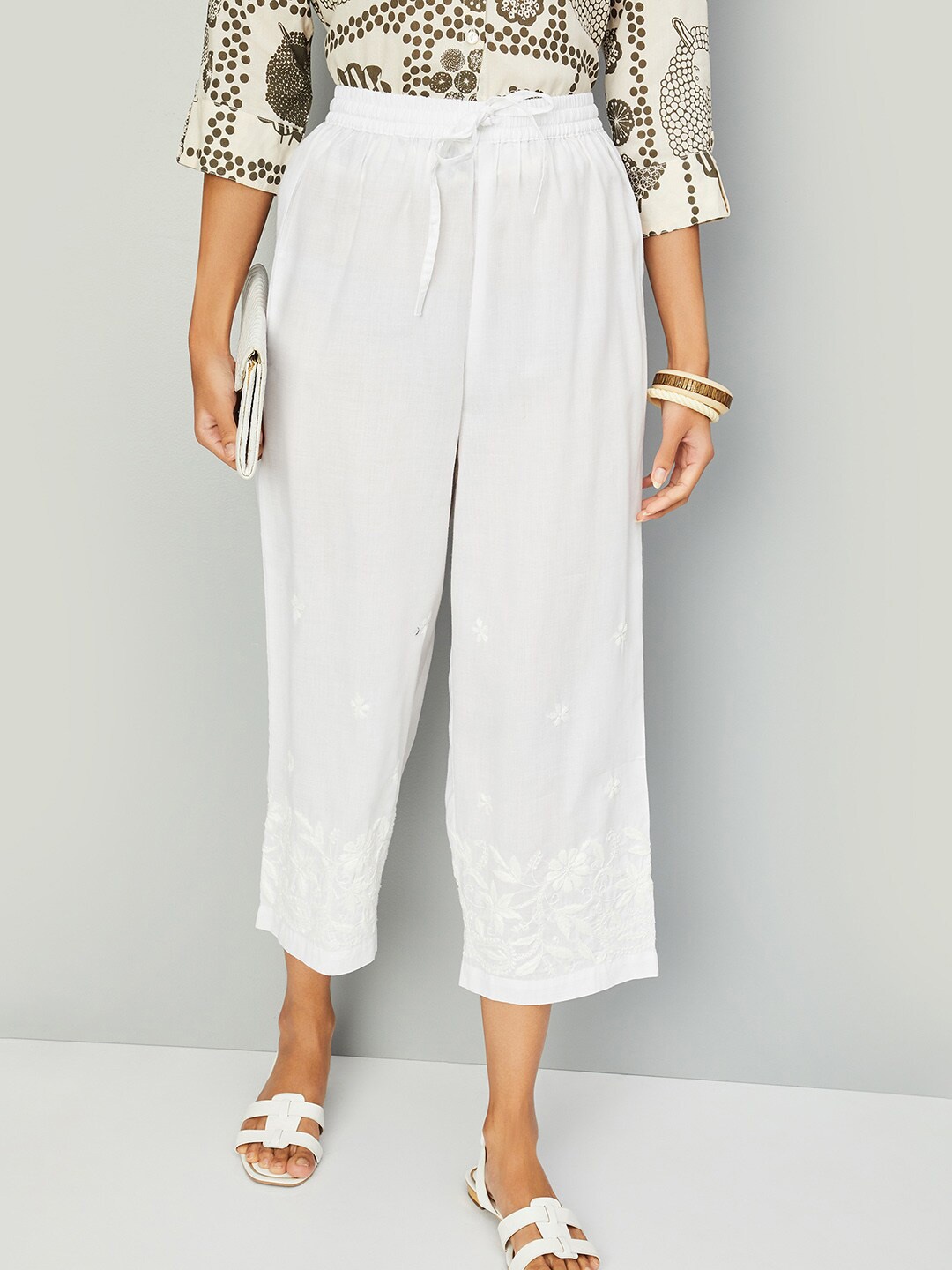 

max Floral Embroidered Cropped Palazzos, Off white
