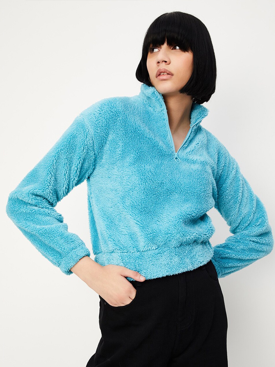 

max Mock Collar Pullover Sweatshirt, Blue