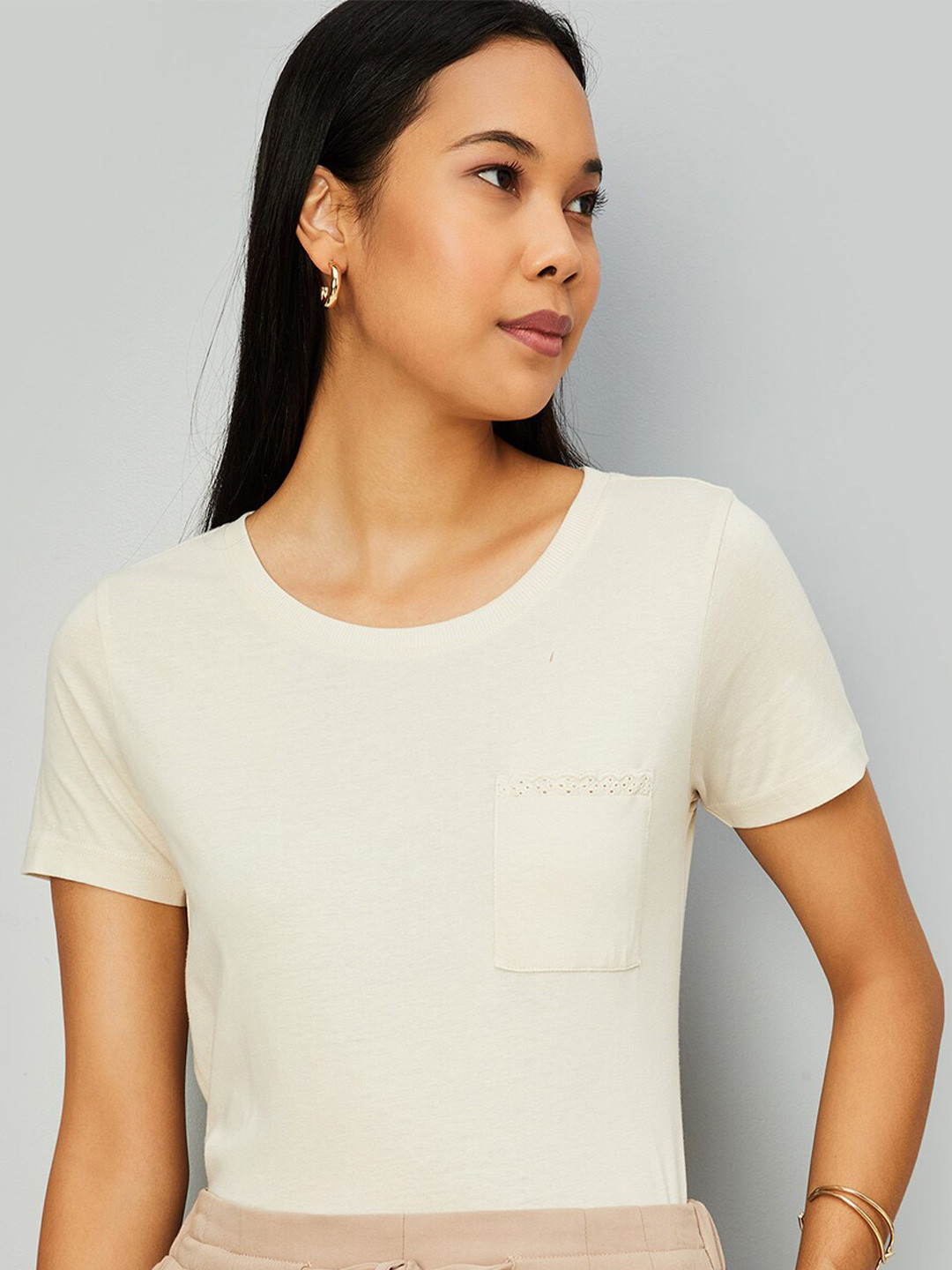 

max Pocket Detailing Pure Cotton T-shirt, Beige