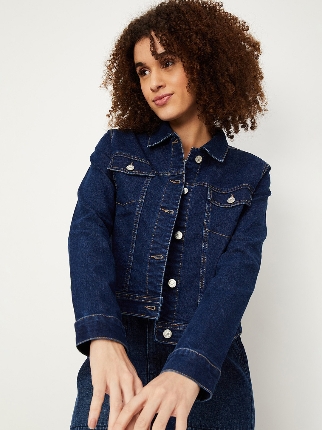 

max Spread Collar Crop Denim Jacket, Blue