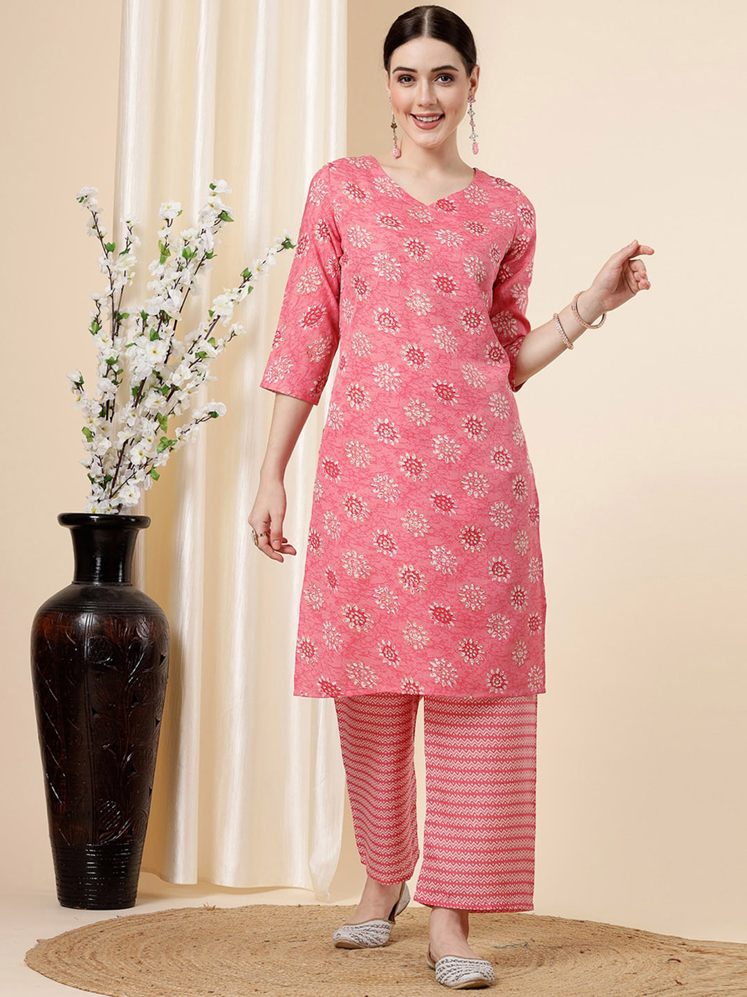 

SKYLEE Floral Printed Regular Kurta With Trousers, Pink