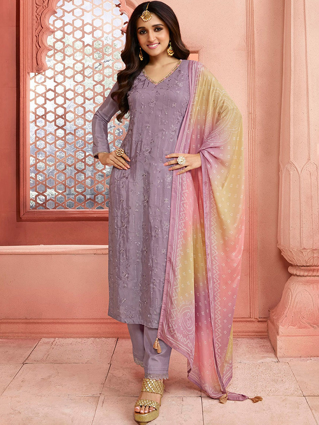 

Seerat Ethnic Motifs Embroidered V-Neck Cotton Silk Kurta & Trousers With Dupatta, Purple