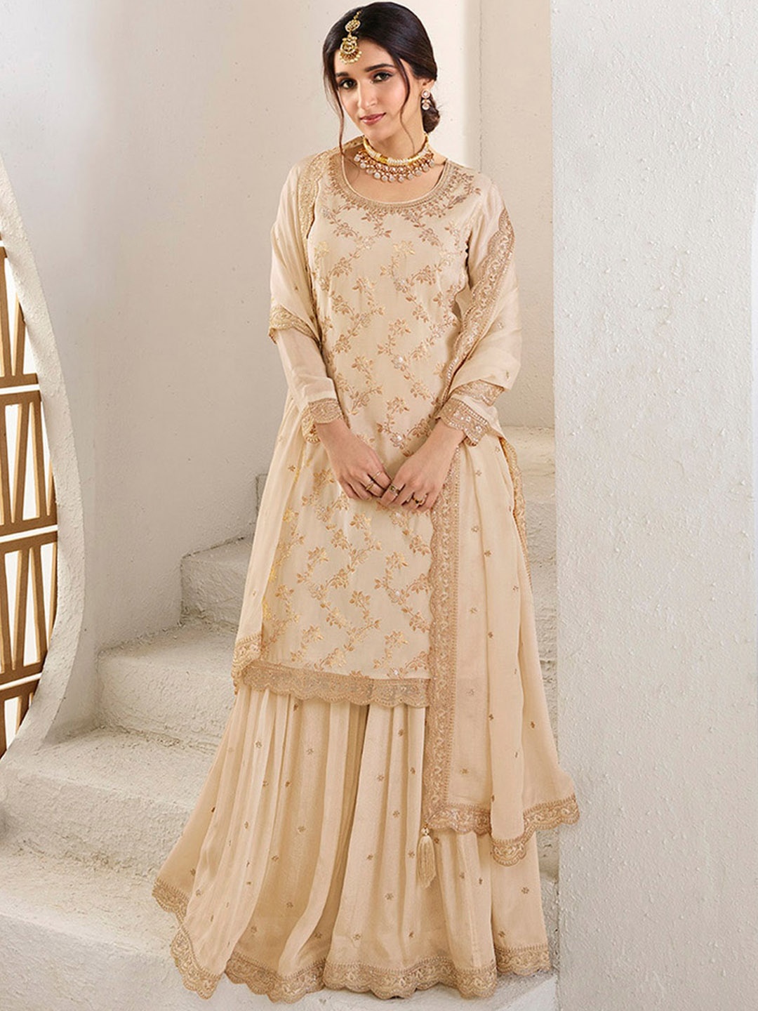 

Seerat Ethnic Motifs Woven Design Thread Work Jacquard Silk Chiffon Kurta Set, Off white