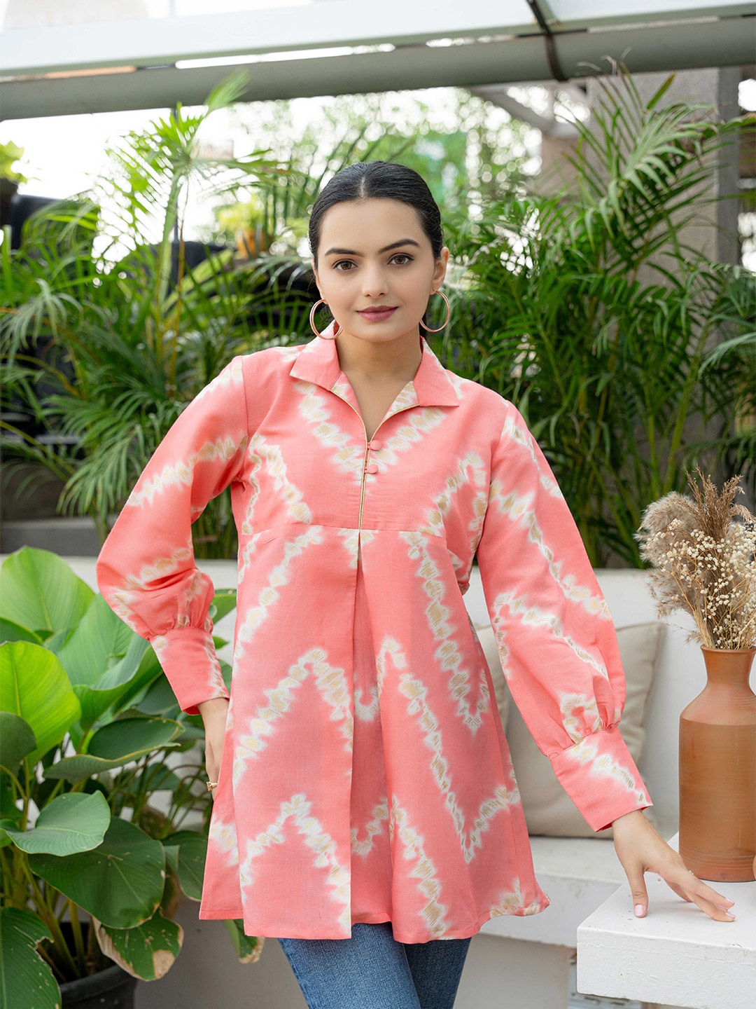 

WEAVLLITE Abstract Printed Cotton Shirt Collar Tunic, Peach