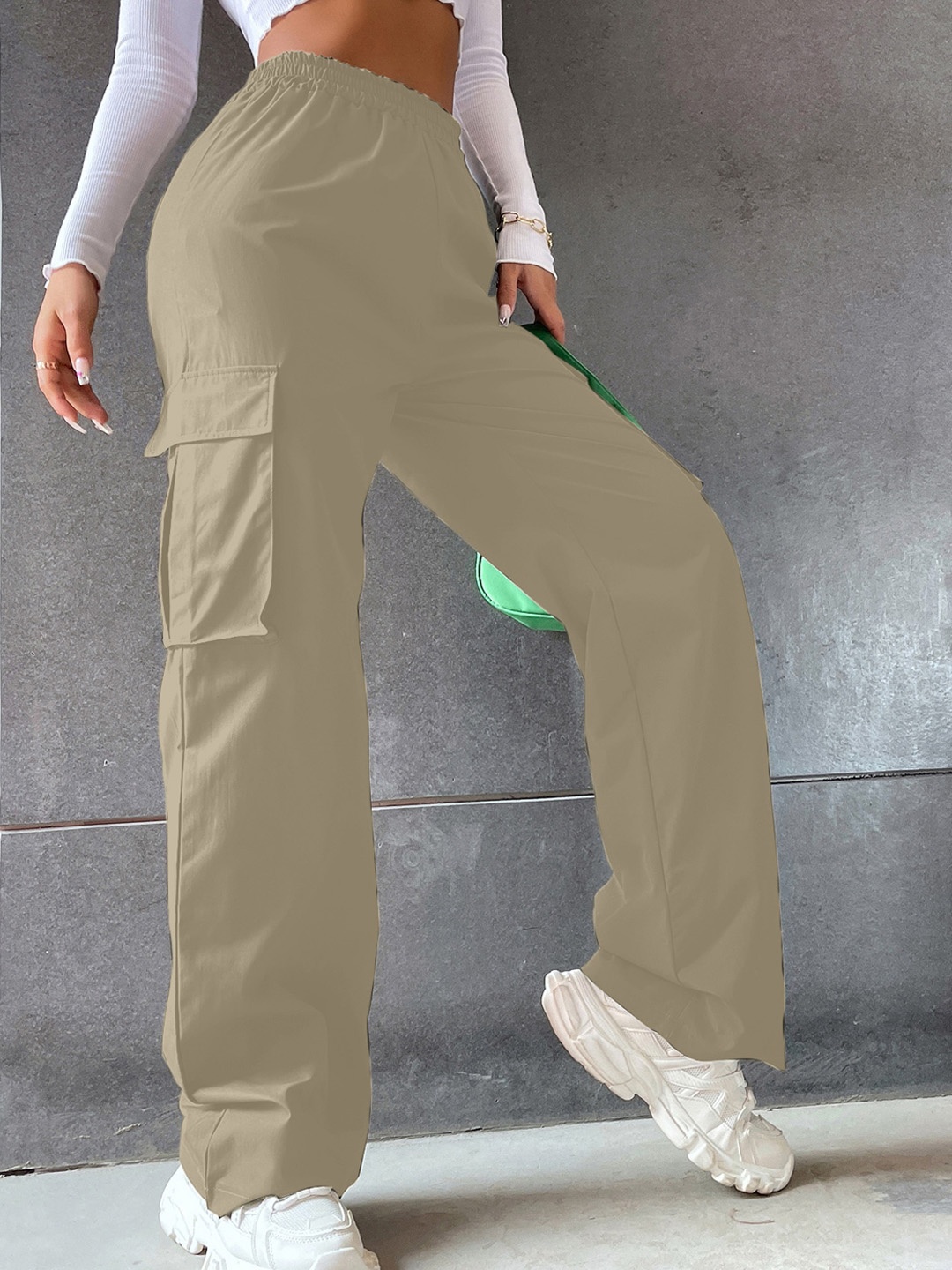 

AAHWAN Women Loose Fit High-Rise Plain Cotton Cargos, Green
