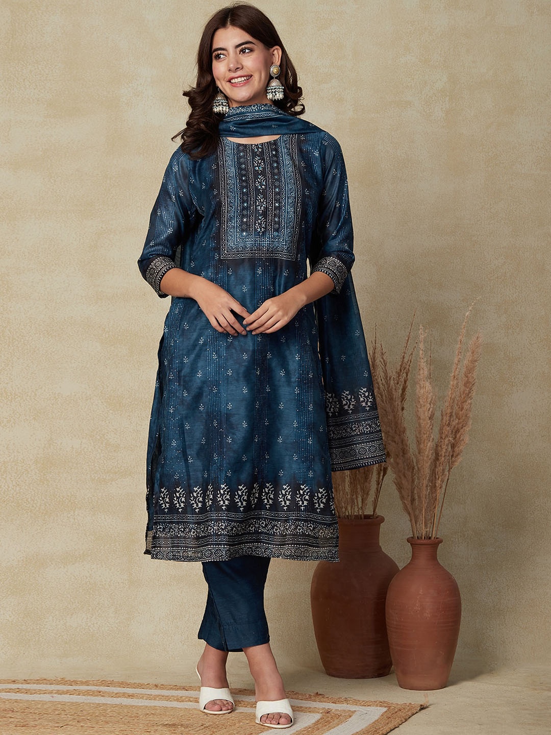 

FASHOR Ethnic Motifs Printed Thread Work Kurta with Trousers & Dupatta, Blue