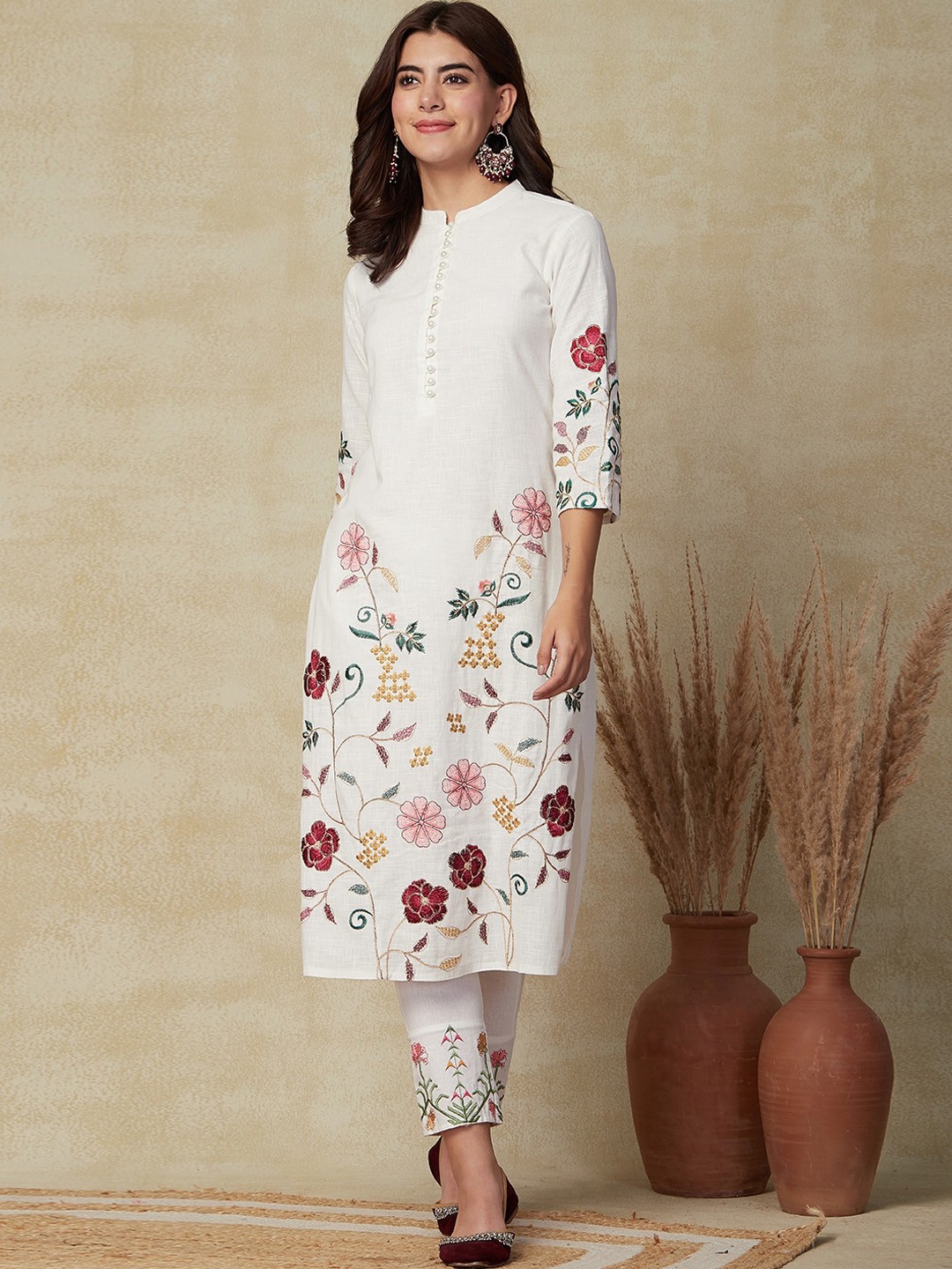 FASHOR White Floral Printed Mandarin Collar Thread Work Pure Cotton Straight Kurta