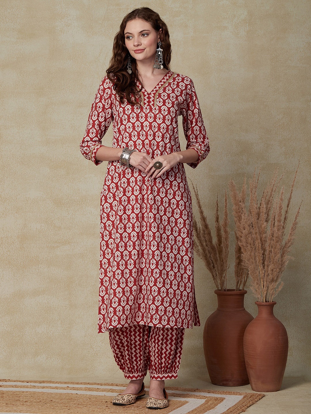 

FASHOR Ethnic Motifs Printed Gotta Patti Kurta With Salwar, Red