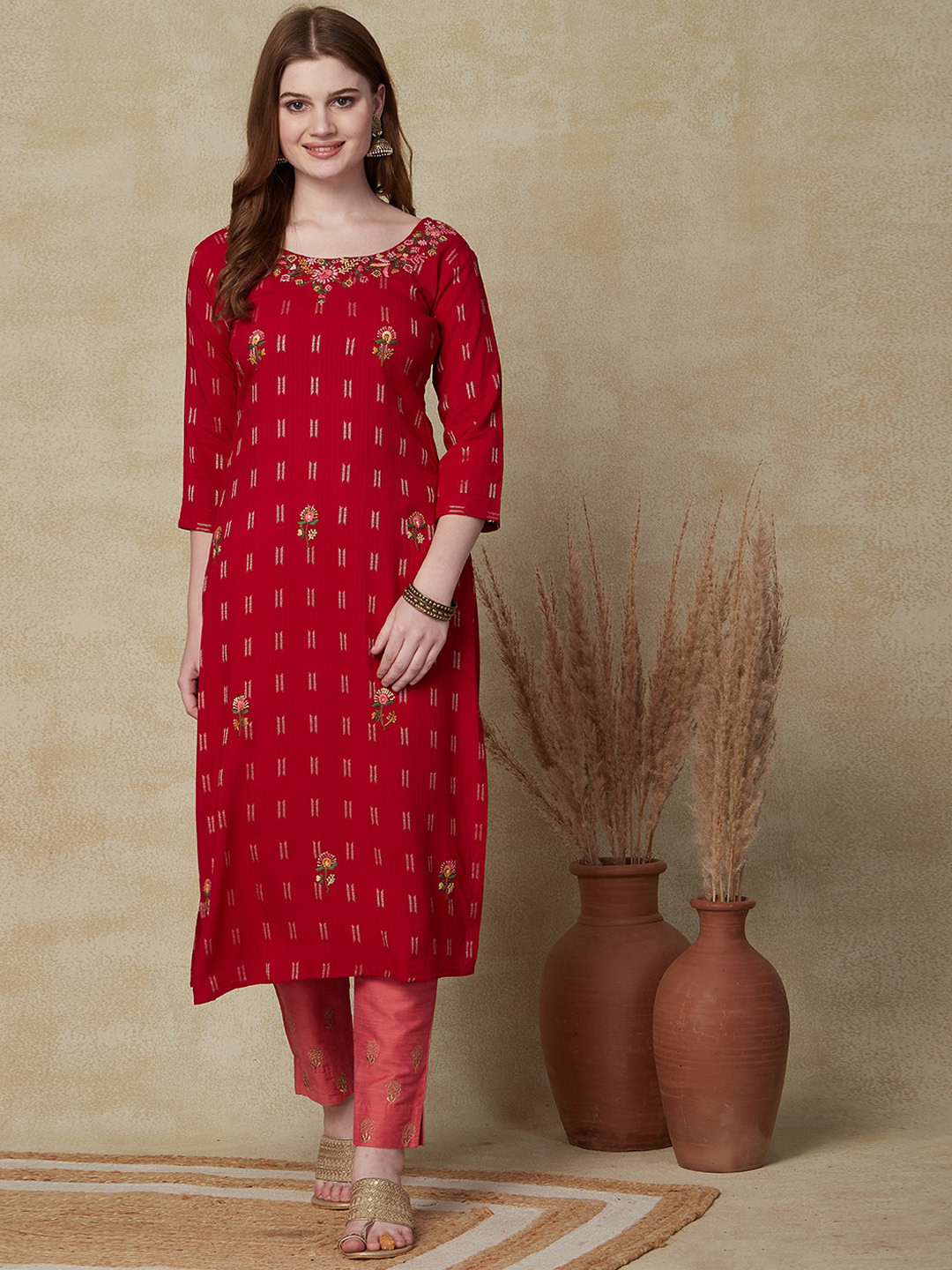 

FASHOR Floral Embroidered Sequined Kurta, Red