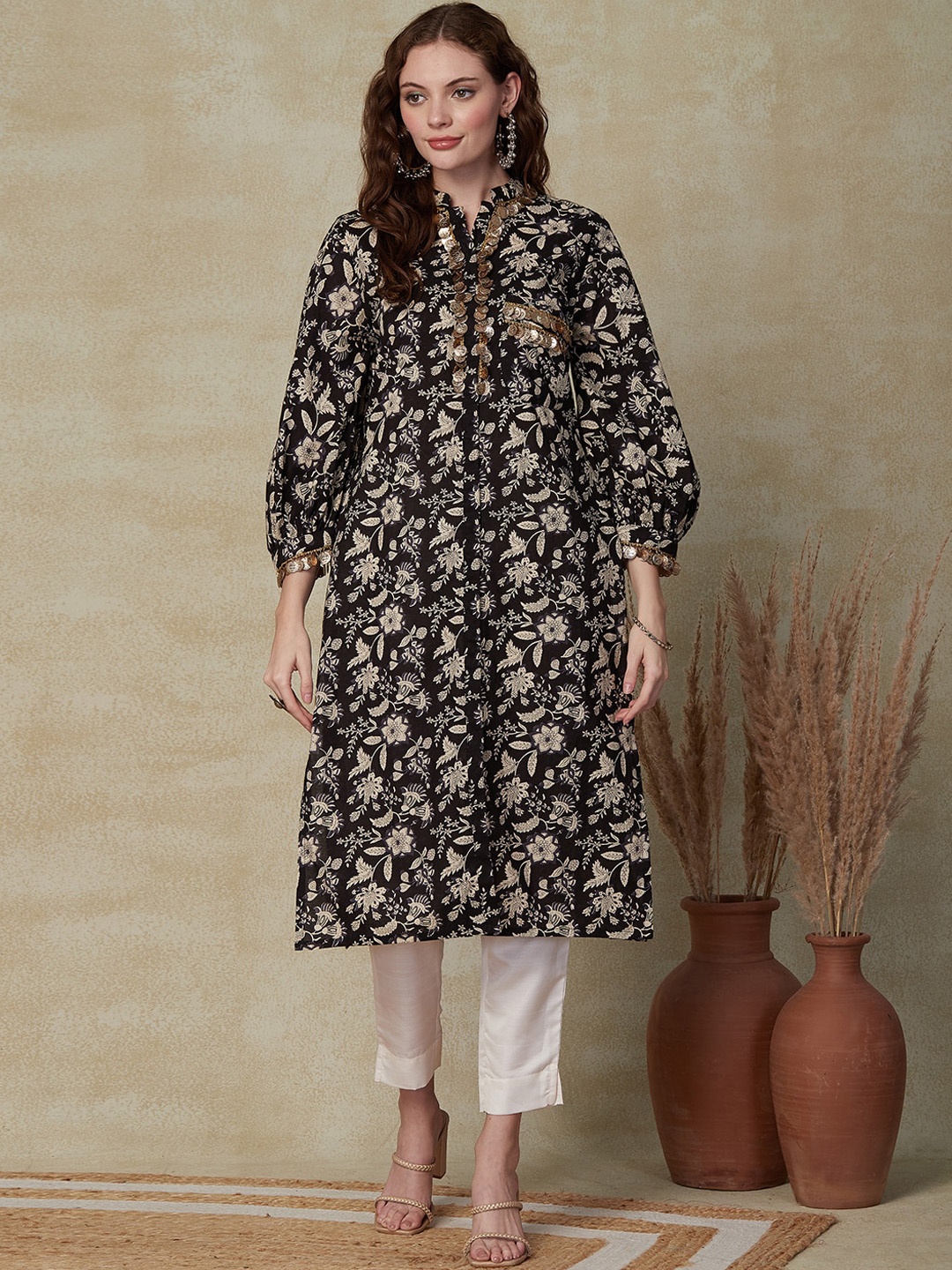 

FASHOR Ethnic Motifs Printed Coins Embellished Pure Cotton Straight Kurta, Black