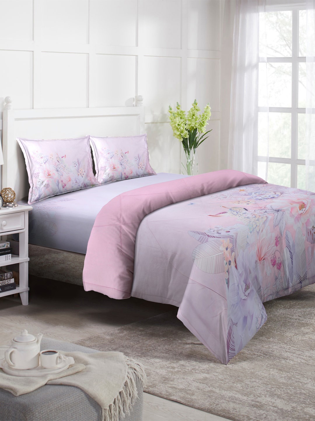 

KLOTTHE Pink & Blue Floral Printed Double King Bedding Set