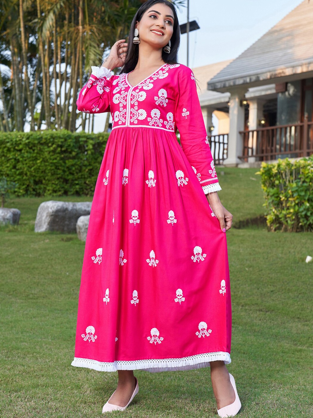 

Indo Era Floral Embroidered V-Neck Fit & Flare Ethnic Dress, Pink