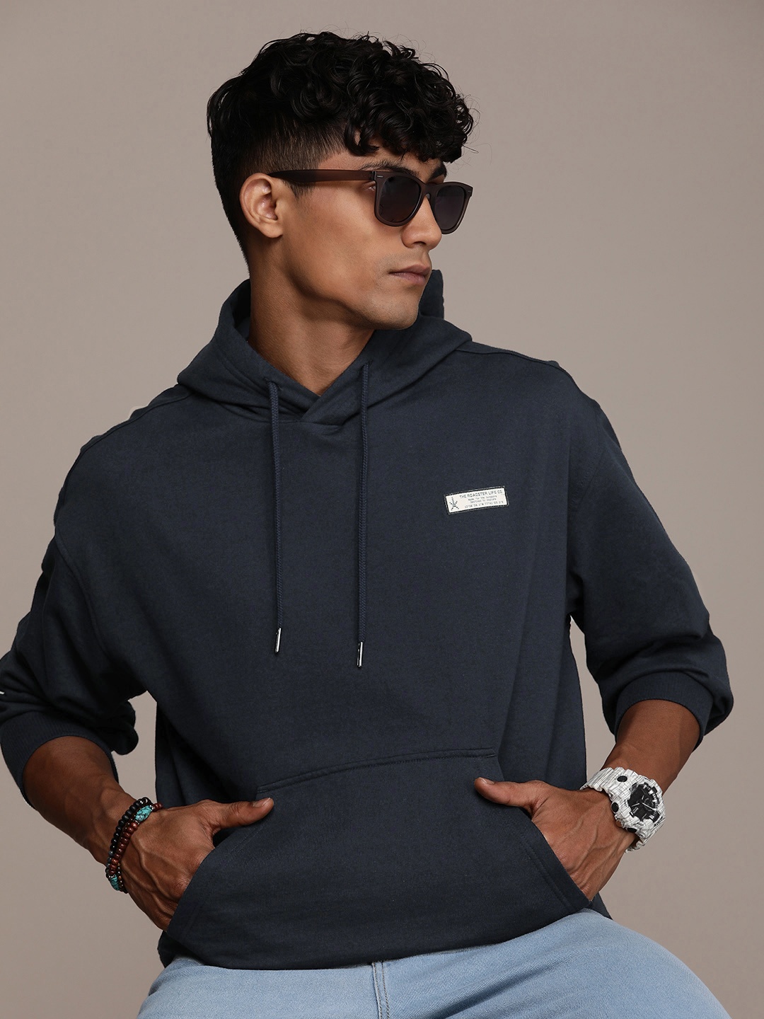 

Roadster Men Hooded Sweatshirt, Navy blue