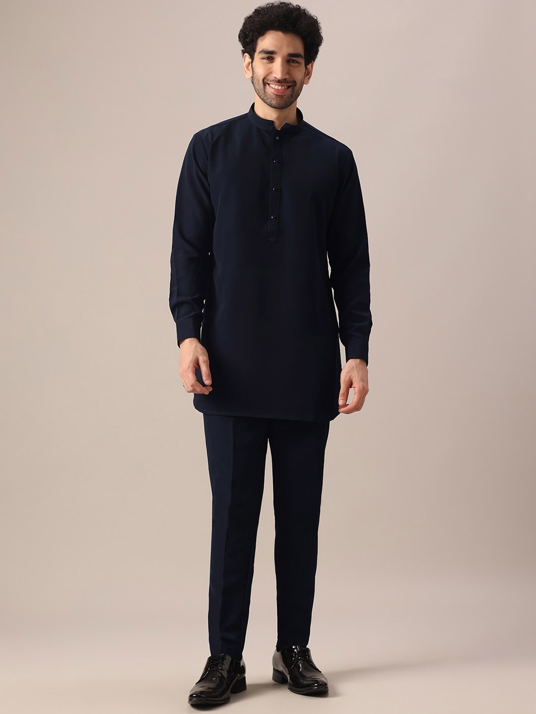 

KALKI Fashion Floral Embroidered Mandarin Collar Straight Kurta With Trousers, Blue