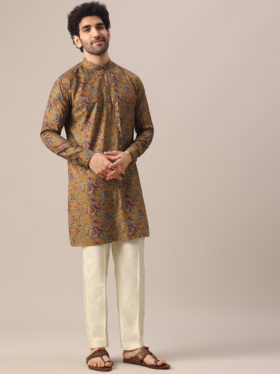 

KALKI Fashion Ethnic Motifs Printed Regular Kurta With Trousers, Green