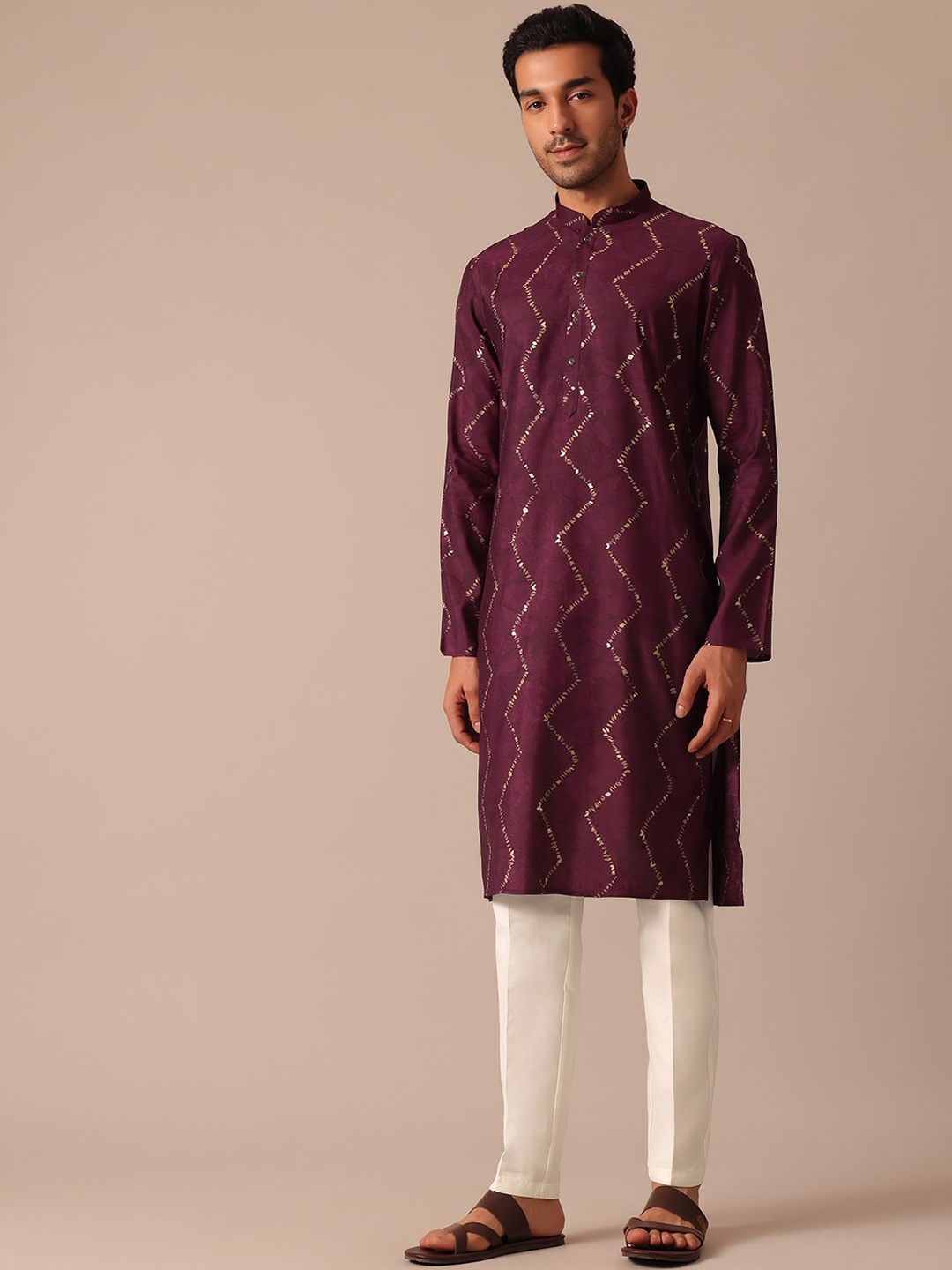 

KALKI Fashion Abstract Printed Regular Straight Kurta with Trousers, Purple