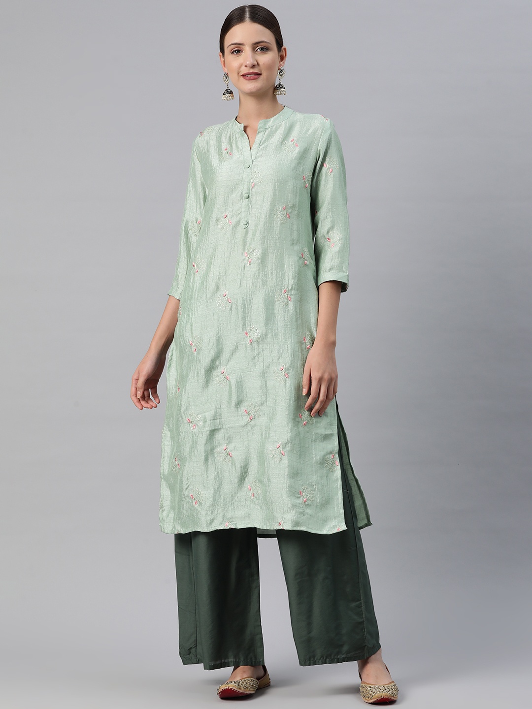 

Readiprint Women Floral Embroidered Thread Work Kurta, Green