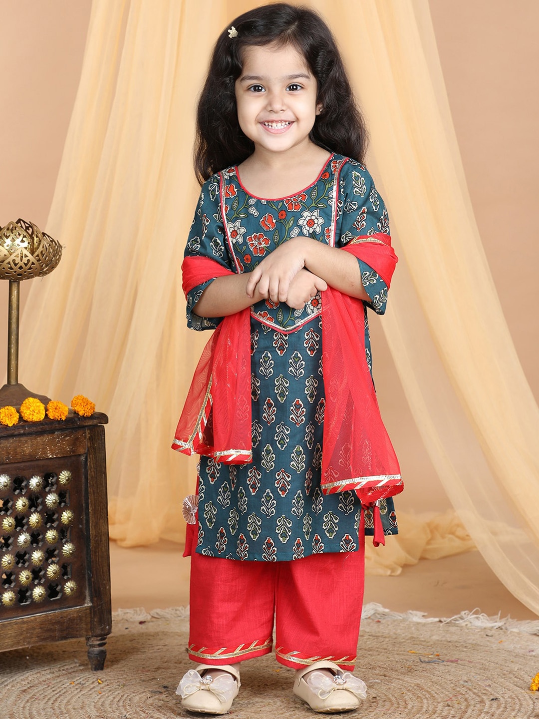 

Here&Now X Kinder Kids Girls Ethnic Motifs Printed Pure Cotton Kurta With Palazzos & Dupatta, Blue