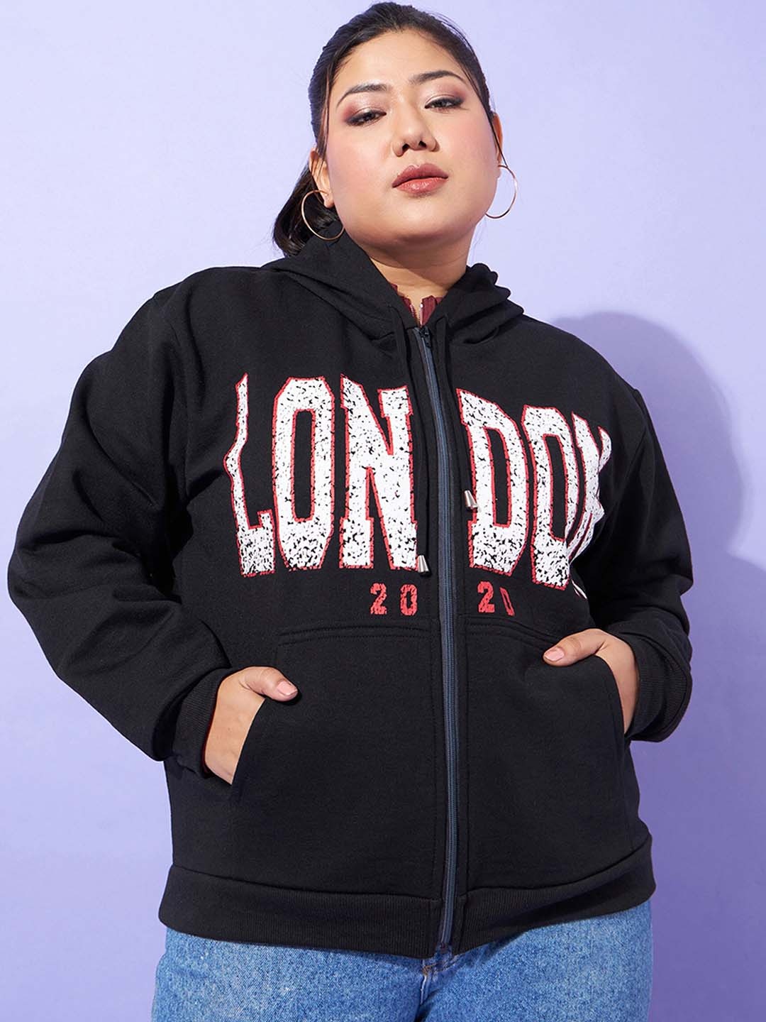 

SASSAFRAS Curve Plus Size Black Typography Printed Sweatshirt