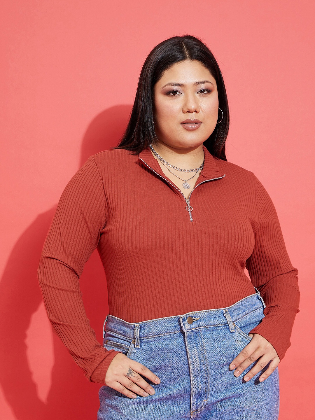 

SASSAFRAS Curve Plus Size Mock Collar Top, Rust