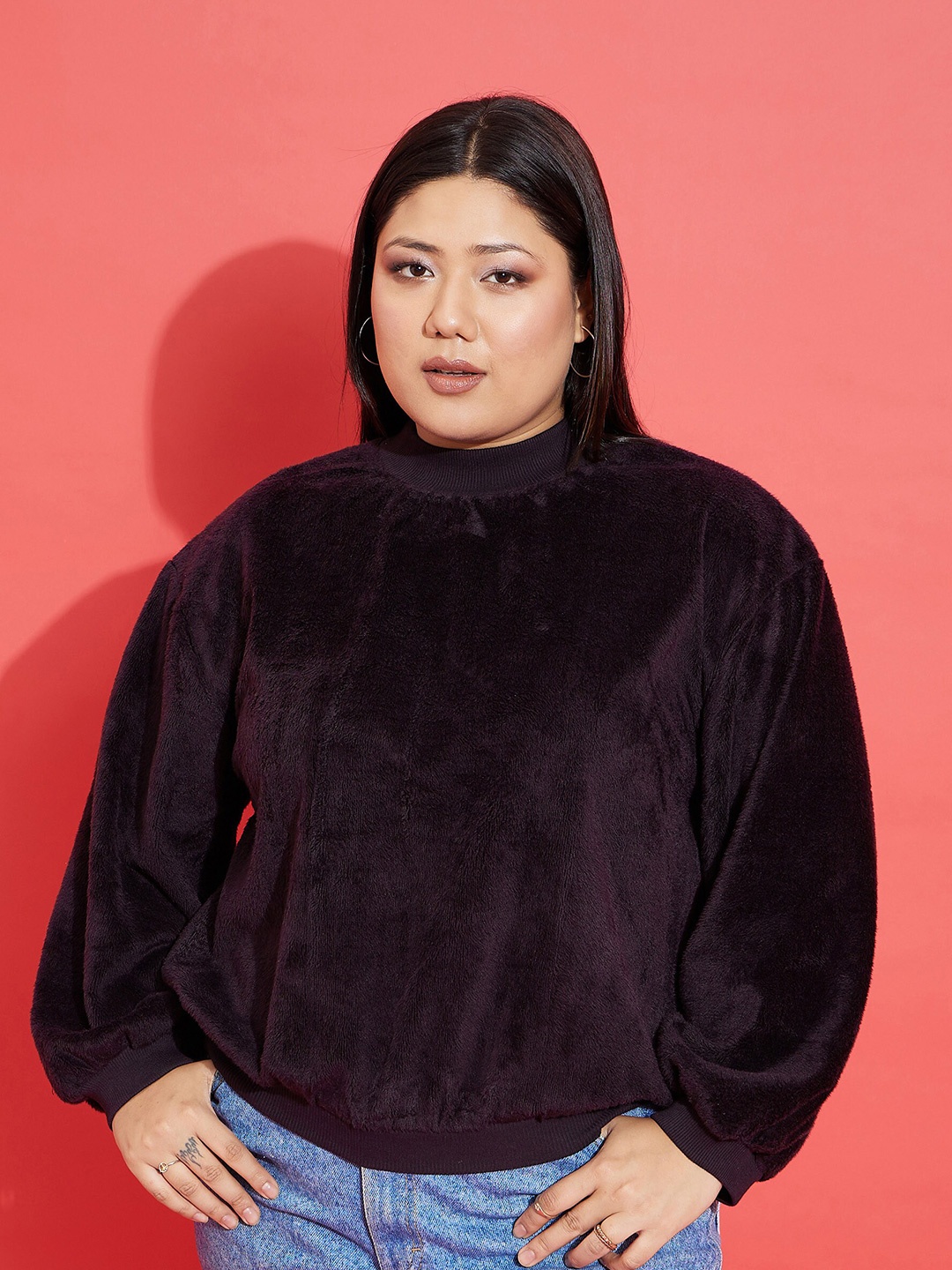 

SASSAFRAS Curve Plus Size High Neck Long Sleeve Fleece Pullover Sweatshirt, Black