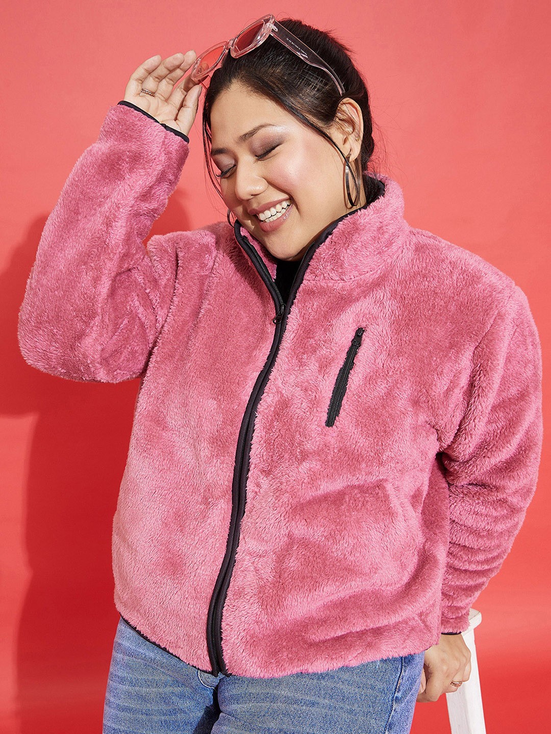 

SASSAFRAS Curve Plus Size Pink Self Design Mock Collar Tailored Jacket