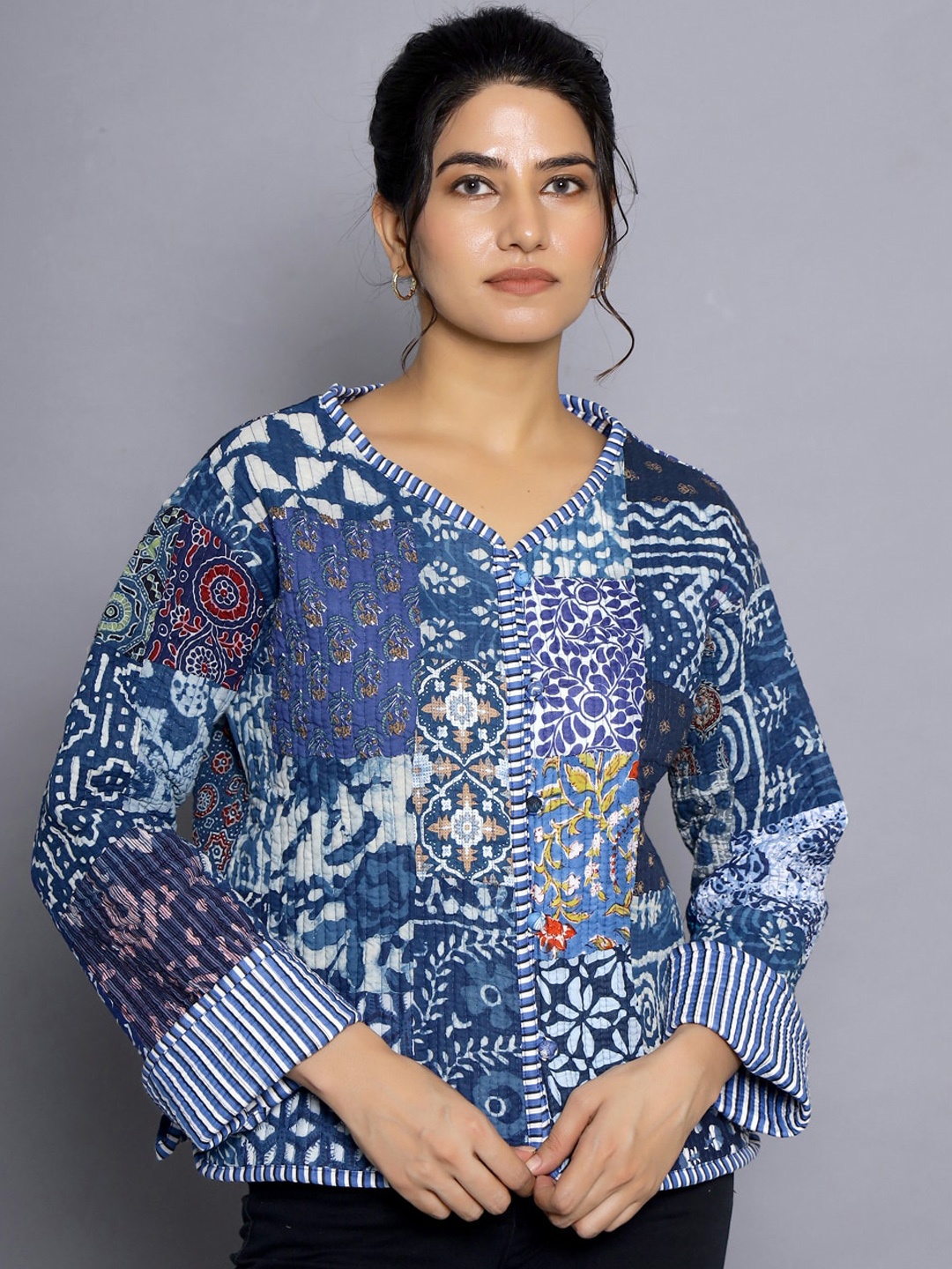 

HANDICRAFT PALACE Floral Printed Reversible Pure Cotton Open Front Jacket, Blue