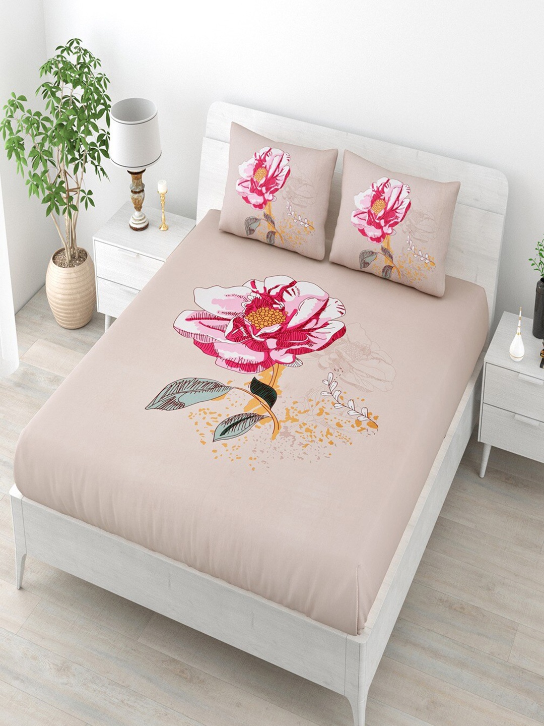 

Bombay Spreads Peach-Coloured & Pink Floral Cotton 180 TC King Bedsheet & 2 Pillow Covers