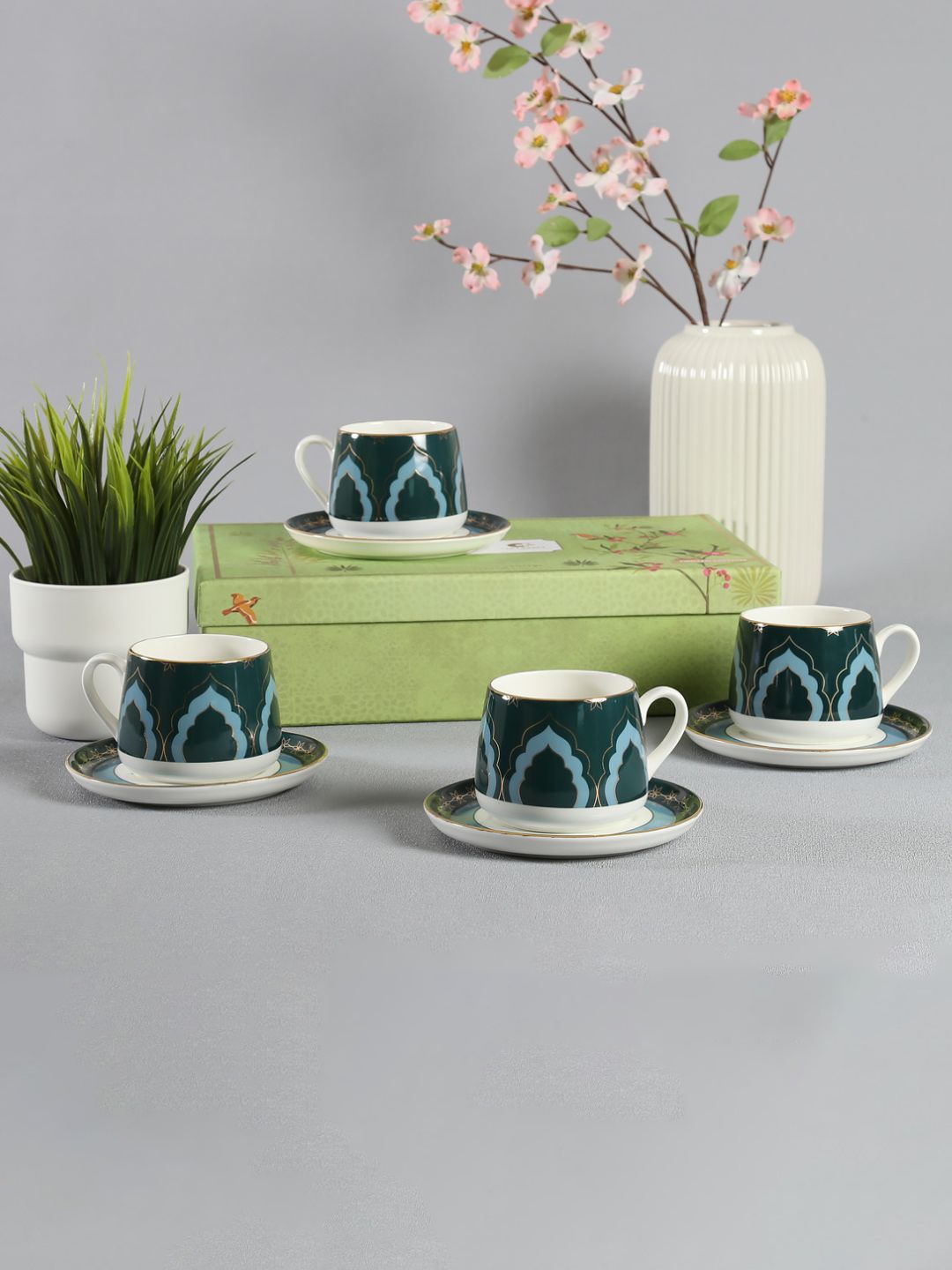

India Circus White & Green 8 Pcs Printed Bone China Glossy Cups and Saucers 220ml each