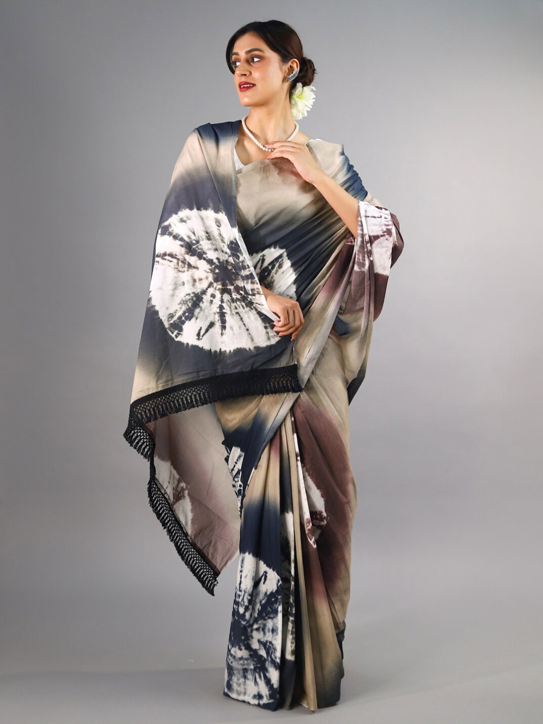 

BUTA BUTI Tie & Dye Printed Pure Cotton Saree, Beige