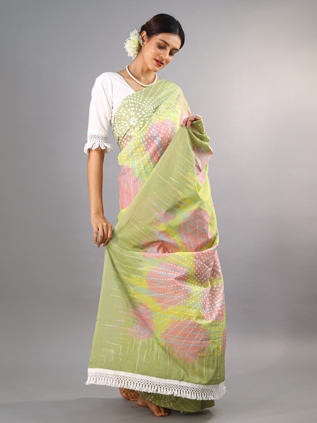 

BUTA BUTI Tie and Dye Printed Pure Cotton Saree, Green