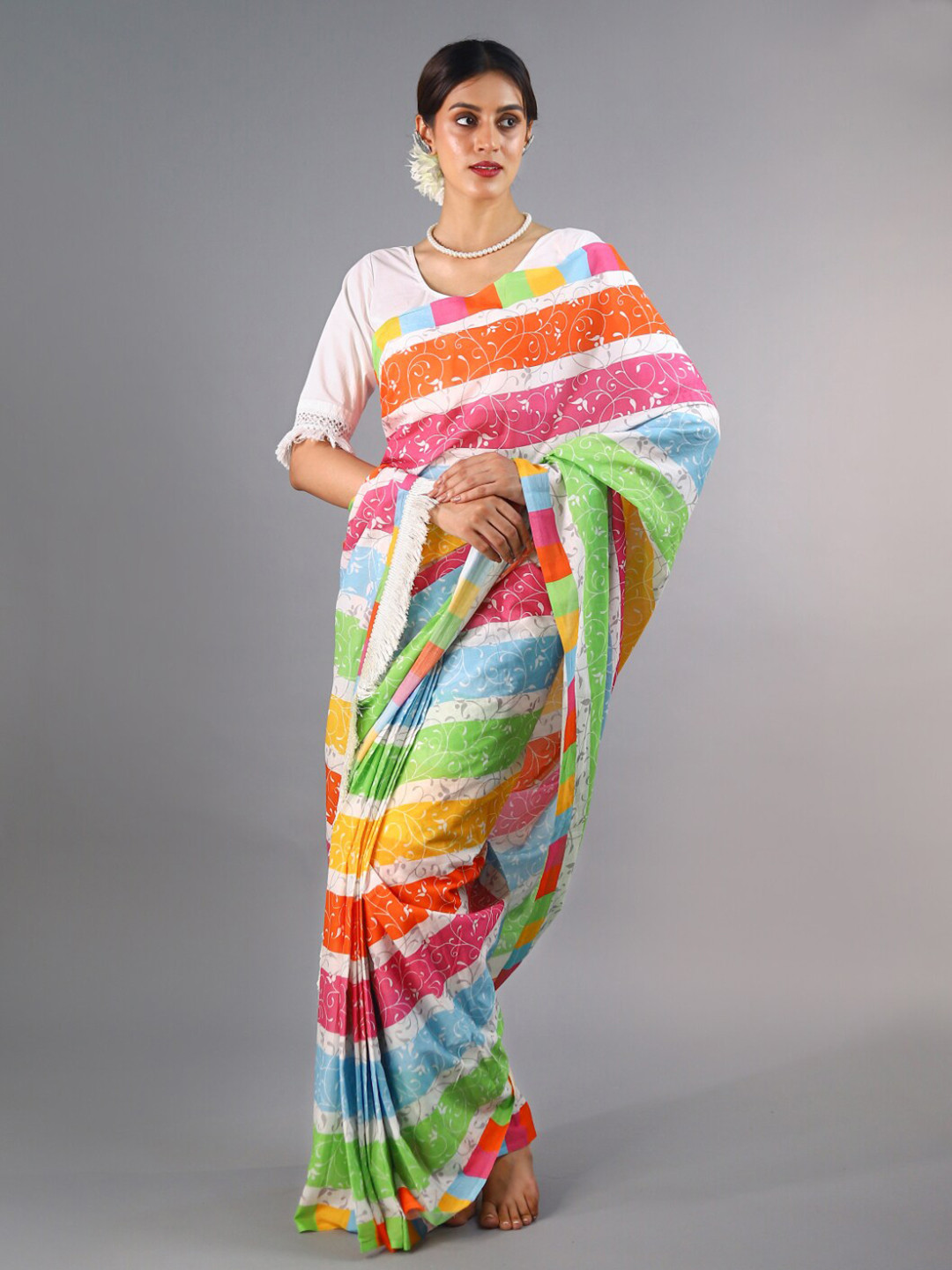 

BUTA BUTI Floral Printed Pure Cotton Saree, White