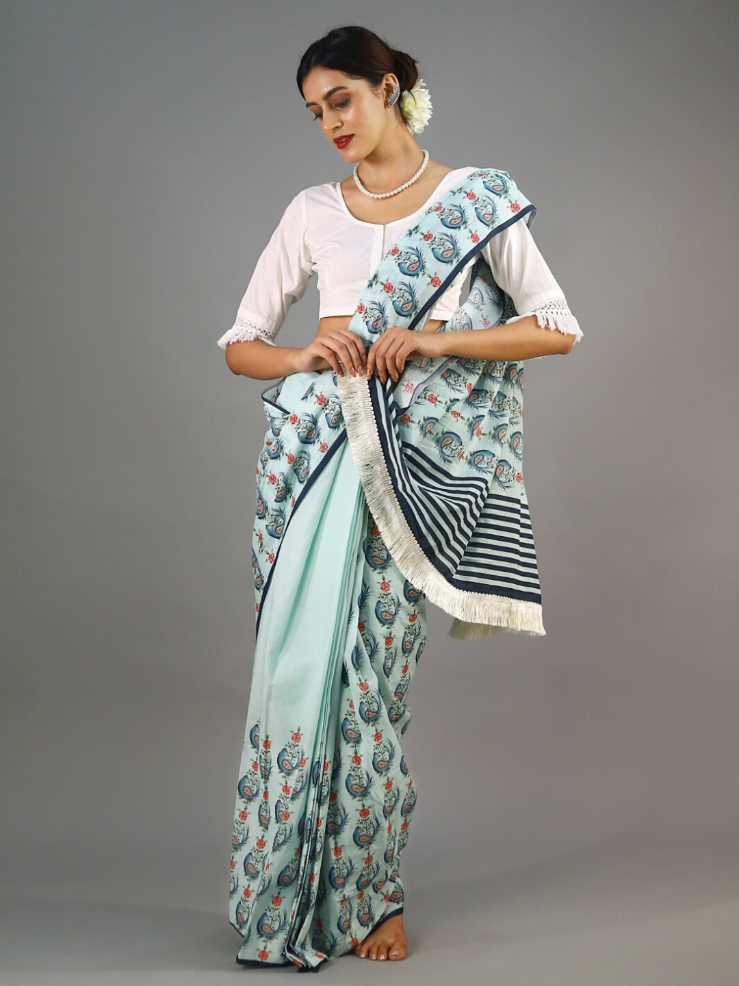 

BUTA BUTI Ethnic Motifs Printed Pure Cotton Saree, Blue