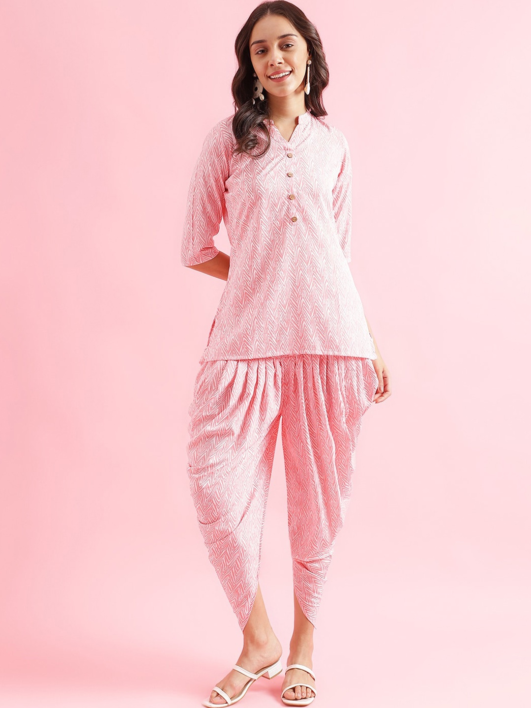 

J Turritopsis Abstract Printed Mandarin Collar A-Line Kurti With Dhoti Pant, Pink
