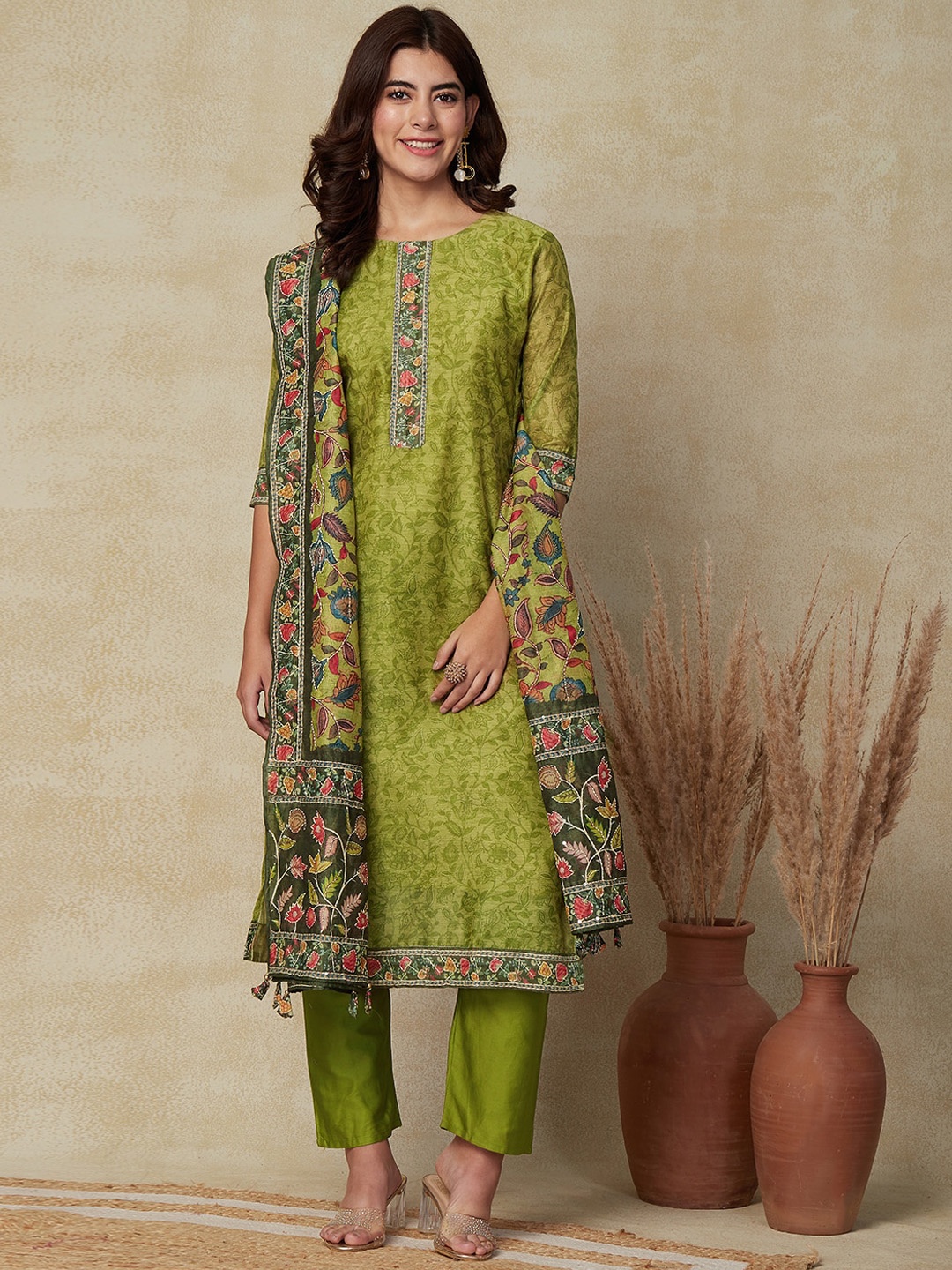 

FASHOR Floral Printed Kantha Work Kurta With Trousers & Dupatta, Green