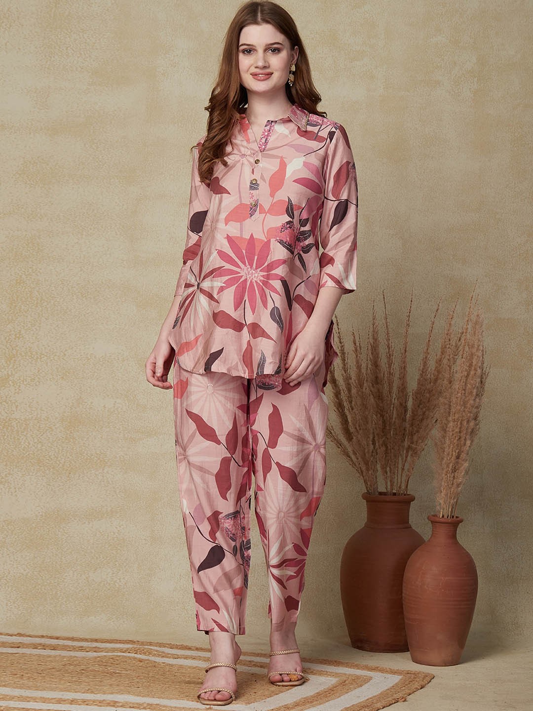 

FASHOR Floral Printed Regular Kurti with Trousers, Pink