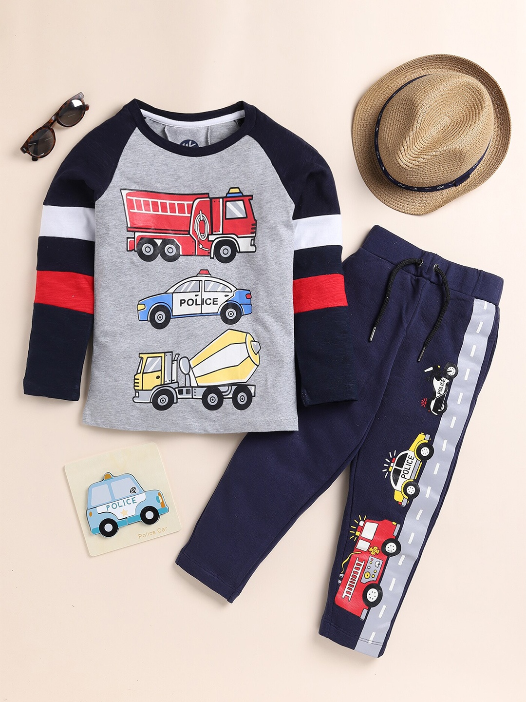 

YK Boys Graphic Printed Round Neck Pure Cotton T-shirts with Trousers, Grey