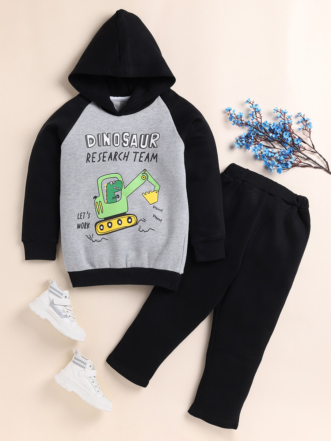 

YK Boys Printed Hooded Pure Cotton Sweatshirt With Trousers, Grey