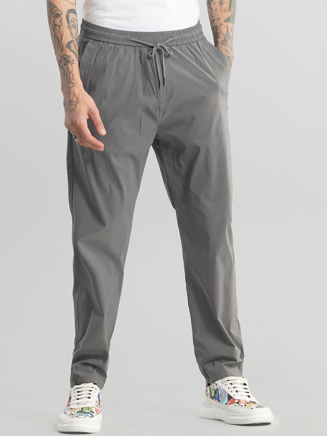 

Snitch Men Smart Tapered Fit High-Rise Trousers, Grey