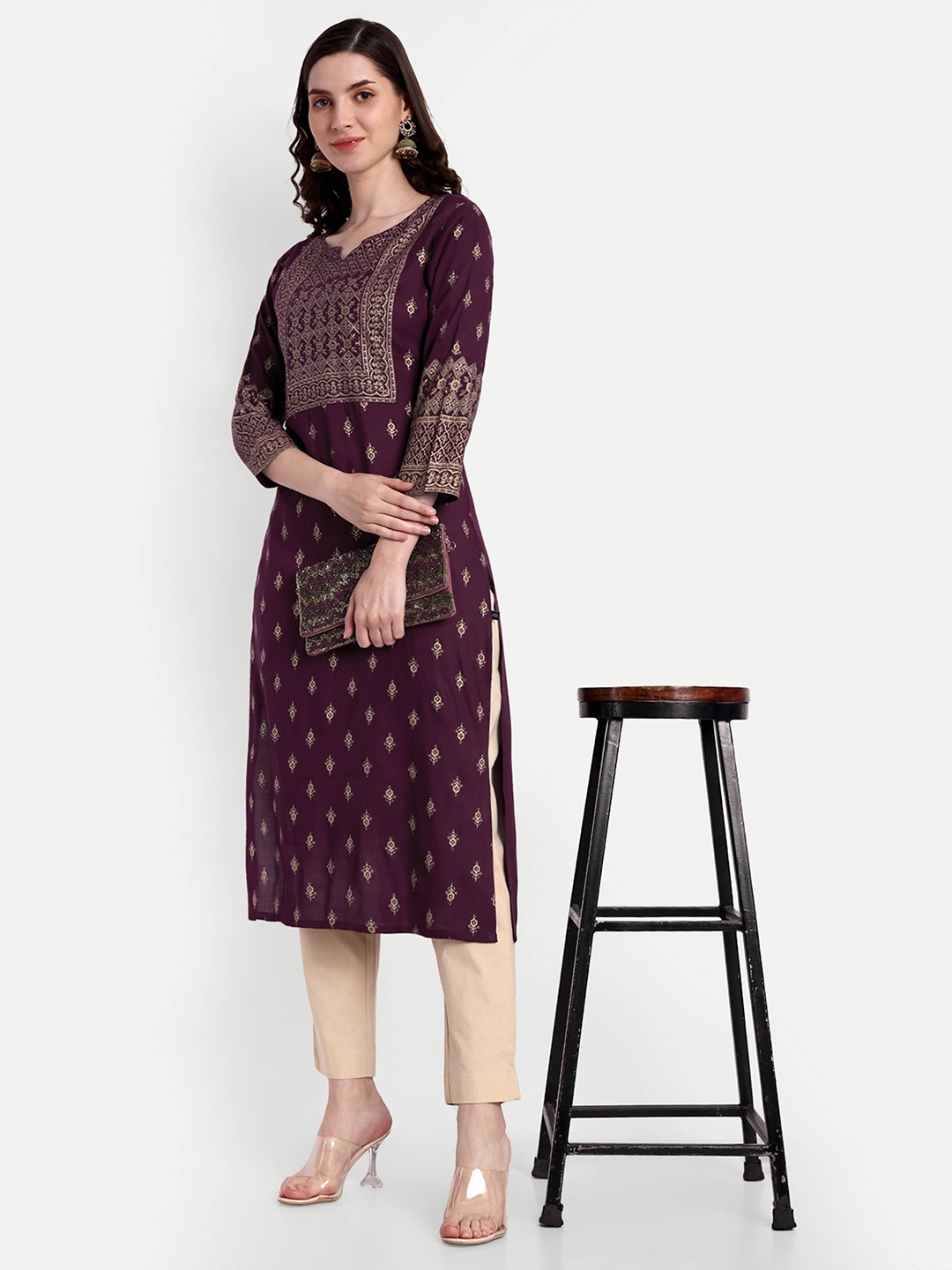 

githaan Ethnic Motifs Printed Straight Kurta, Maroon