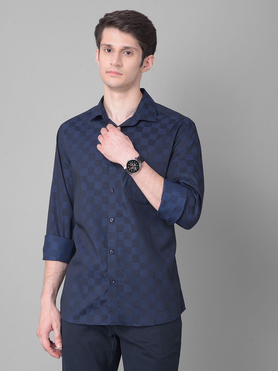 

Crimsoune Club Checked Pure Cotton Casual Shirt, Navy blue