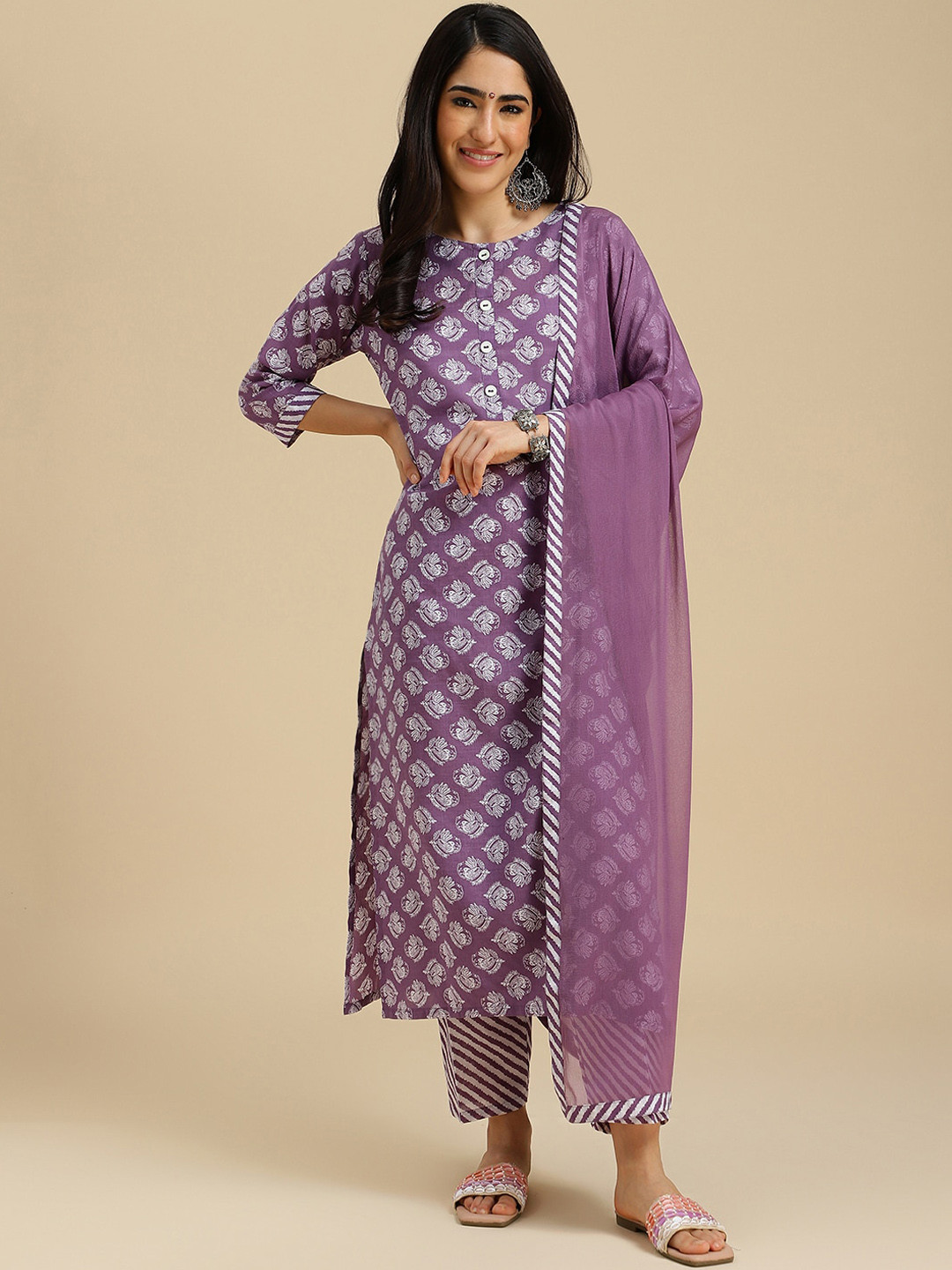

J Turritopsis Ethnic Motifs Printed Regular Kurta With Trousers & Dupatta, Lavender